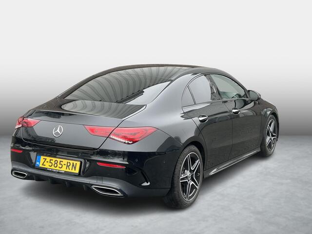 Mercedes-Benz CLA-KLASSE 180 AMG Line | Panoramadak | Sfeerverlichting |