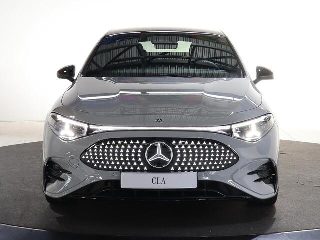 Mercedes-Benz CLA-KLASSE 250+ Launch Edition 85 kWh | Night | Panoramadak | Stoelverwarming | DISTRONIC | Achteruitrijcamera | Dodehoekassistent |