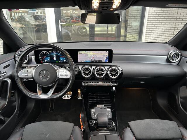 Mercedes-Benz CLA-KLASSE 250 e AMG | Panoramadak | Memorypakket | Sfeerverlichting