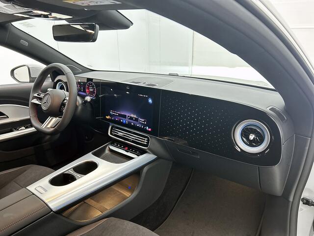 Mercedes-Benz CLA-KLASSE 200 Business Solution AMG | Advanced Plus pakket | Parkeerpakket | Smartphone integratie | Vast panoramadak | Sfeerverlichting | URBAN GUARD | Gezichtsherkenning |