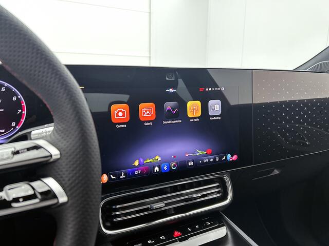 Mercedes-Benz CLA-KLASSE 200 Business Solution AMG | Advanced Plus pakket | Parkeerpakket | Smartphone integratie | Vast panoramadak | Sfeerverlichting | URBAN GUARD | Gezichtsherkenning |