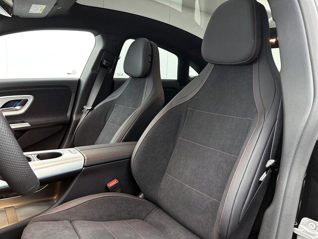 Mercedes-Benz CLA-KLASSE 180 Business Solution AMG | Premium pakket | Nightpakket | Trekhaak | Smartphone integratie | URBAN GUARD | Vast panoramadak | Gezichtsherkenning | Sfeerverlichting |