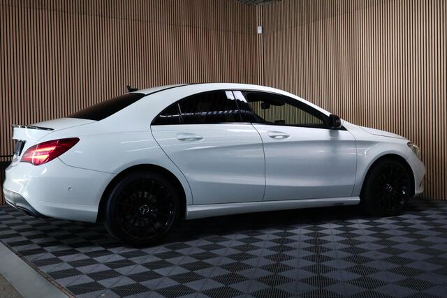 Mercedes-Benz CLA-KLASSE 200 Prestige AMG automaat PANODAK 017