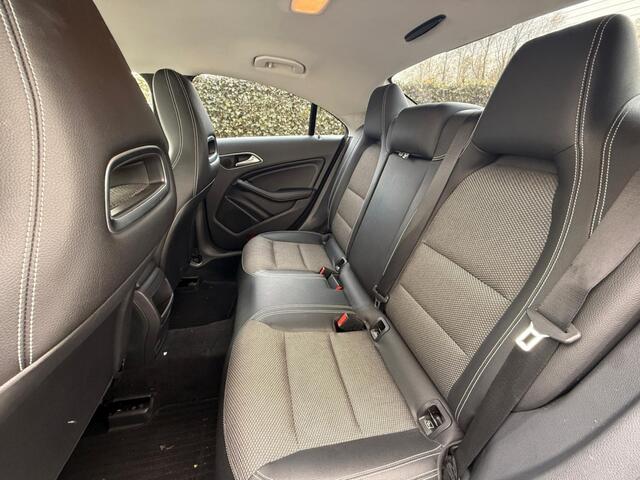 Mercedes-Benz CLA-KLASSE 180 Ambition