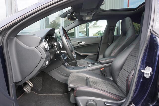 Mercedes-Benz CLA-KLASSE 180 AUT7 AMG NIGHT PANORAMADAK