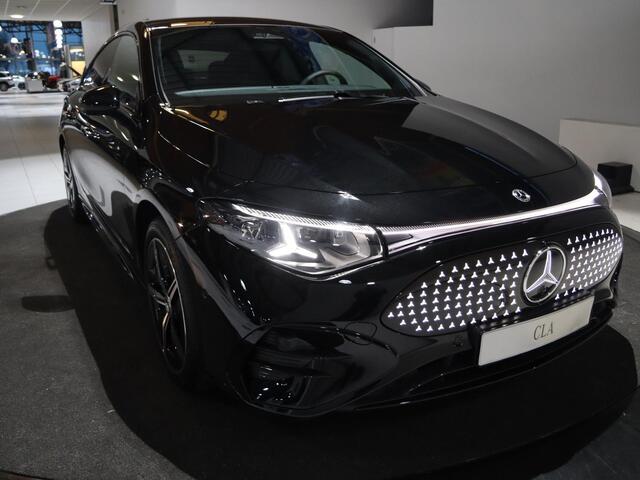 Mercedes-Benz CLA-KLASSE 250+ Launch Edition 85 kWh | Night | Panoramadak | Stoelverwarming | DISTRONIC | Achteruitrijcamera | Dodehoekassistent | Trekhaak |