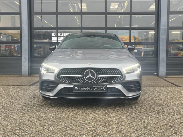 Mercedes-Benz CLA-KLASSE 180 AMG Line | Panoramadak | CarPlay | Cruise Control | Navigatie | Led Koplampen