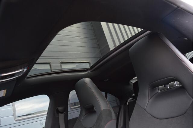 Mercedes-Benz CLA-KLASSE 200 AMG Line | PANO | SFEERVERLICHTING | CAMERA | KEYLESS |
