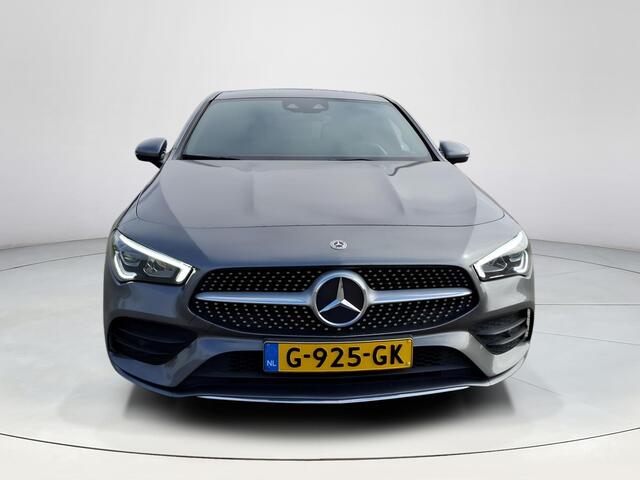 Mercedes-Benz CLA-KLASSE 180 Premium Plus | AMG Styling | panorama dak | digitaal dashboard | cruise control | climate control | camera