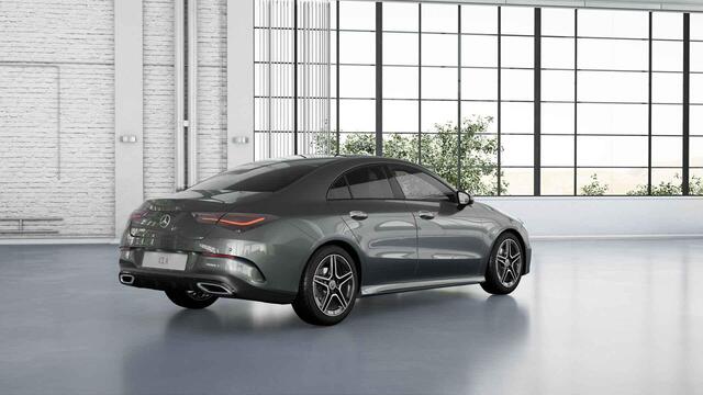 Mercedes-Benz CLA-KLASSE 180 Star Edition AMG Line | Panoramaschuifdak | Night | Achteruitrijcamera | Stoelverwarming voor