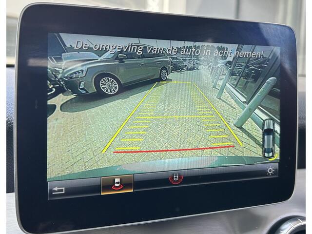 Mercedes-Benz CLA-KLASSE 180 Business Solution AMG Upgrade Edition Nette Staat | NL AUTO | Automaat | Achteruitrijcamera | Navigatie | Stoelverwarming | Parkeersensoren | Airco | 2 Sleutels | NAP |