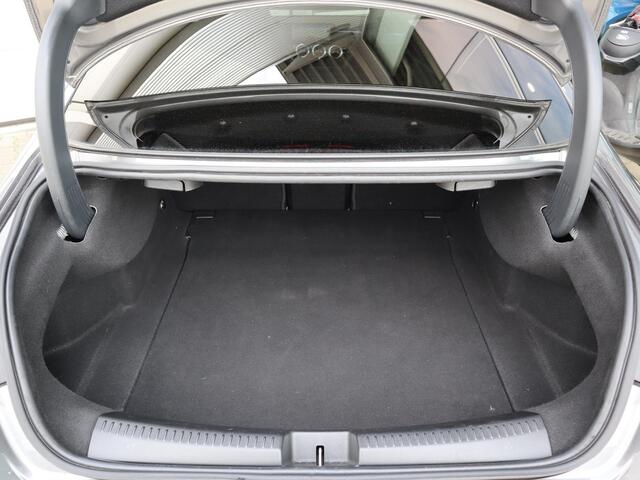 Mercedes-Benz CLA-KLASSE 180 Business Solution AMG
