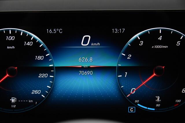 Mercedes-Benz CLA-KLASSE 180 SB *1ste Eigenaar*Leer*Navigatie*Stoelverwarming*