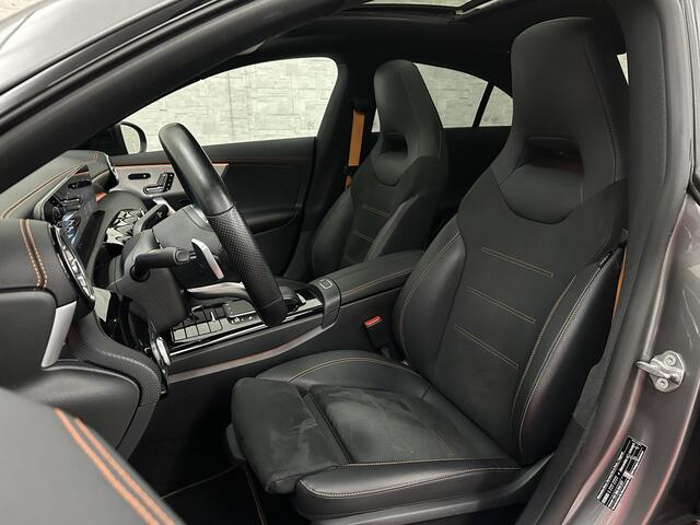 Mercedes-Benz CLA-KLASSE 180 Edition 1 AMG-Line | Panorama | Sfeerverlichting | Widescreen | Memory | Multi-Beam LED | Keyless-Go | 19 Inch | Stoelverwarming | Night-Pakket | Camera | Origineel NL | Nieuwe Banden & Onderhoudsbeurt |