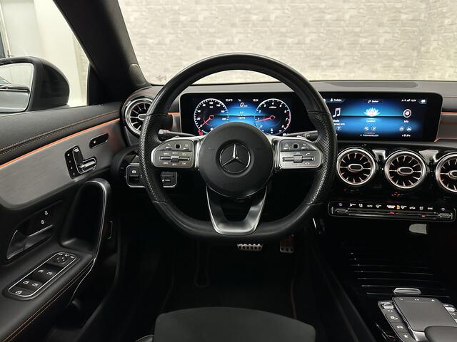 Mercedes-Benz CLA-KLASSE 180 Edition 1 AMG-Line | Panorama | Sfeerverlichting | Widescreen | Memory | Multi-Beam LED | Keyless-Go | 19 Inch | Stoelverwarming | Night-Pakket | Camera | Origineel NL | Nieuwe Banden & Onderhoudsbeurt |