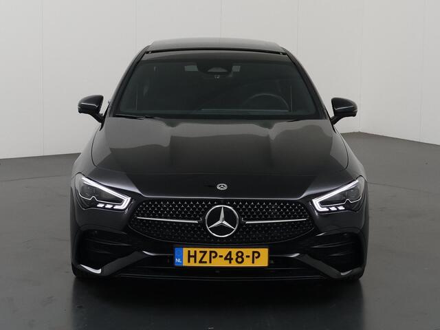 Mercedes-Benz CLA-KLASSE 180 Business Solution AMG | Panoramaschuifdak | AMG Line Plus | Head-up display | Nightpakket | 360° camera | Dodehoekassistent |
