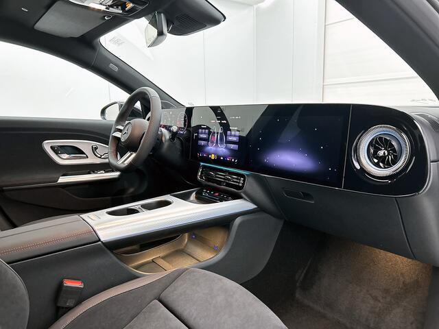 Mercedes-Benz CLA-KLASSE 180 Business Solution AMG | Premium pakket | Nightpakket | Trekhaak | Smartphone integratie | URBAN GUARD | Vast panoramadak | Memorypakket | Sfeerverlichting | Adaptieve cruisecontrol |