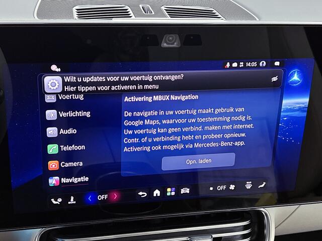 Mercedes-Benz CLA-KLASSE 200 Business Solution Luxury 58 kWh | Winterpakket | Warmtewerend, donkergetint glas | Massagefunctie | Vast panoramadak | Sierdelen openporig bruin eikenhout met aluminium lijnen | 18 inch vijfspaaks lichtmetalen velgen |