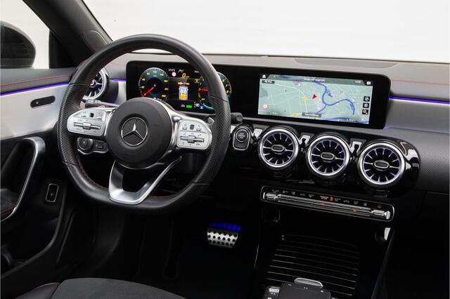 Mercedes-Benz CLA-KLASSE 250 e AMG Premium Plus, Pano, Head-up, Distronic, Nightpakket