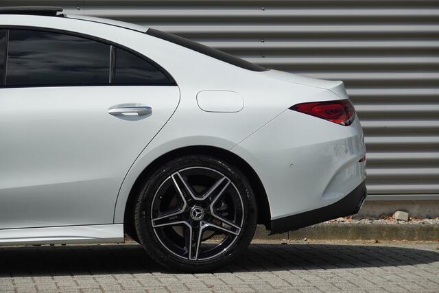 Mercedes-Benz CLA-KLASSE 200 Business Solution AMG | Pano | Memory | Camera | Carplay | Sfeer |