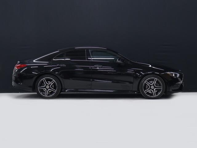 Mercedes-Benz CLA-KLASSE 200 Business Solution AMG [SFEERVERLICHTING, LED, STOELVERWARMING, BLUETOOTH, CRUISE, NAVIGATIE, CAMERA, PDC, DIGITAL DASH, NIEUWSTAAT]