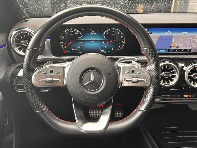Mercedes-Benz CLA-KLASSE 200 Business Solution AMG | Panoramadak | Memory | LED Koplampen | Keyless Entry