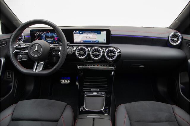 Mercedes-Benz CLA-KLASSE 200 AMG Premium Pano, Nightpack, Key-Less, 2025