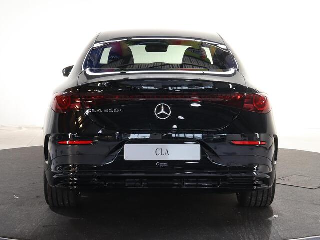 Mercedes-Benz CLA-KLASSE 250+ Launch Edition 85.5 kWh | Night | Panoramadak | Stoelverwarming | DISTRONIC | Achteruitrijcamera | Dodehoekassistent |