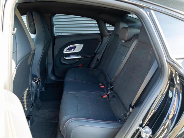 Mercedes-Benz CLA-KLASSE 180 Business Solution AMG
