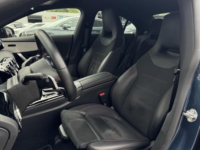 Mercedes-Benz CLA-KLASSE 180 AMG Line AMG-LINE | SFEER VERLICHTING | WIDE-SCREEN