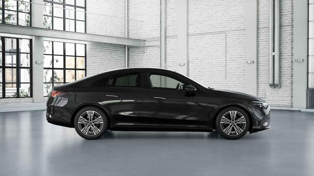 Mercedes-Benz CLA-KLASSE 180 Business Solution Luxury | Premium Pakket | Superscreen | Night Pakket | Panoramadak |