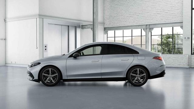 Mercedes-Benz CLA-KLASSE 180 Business Solution AMG | Night | Panoramadak | Trekhaak | Parkeercamera | Dodehoekassistent |