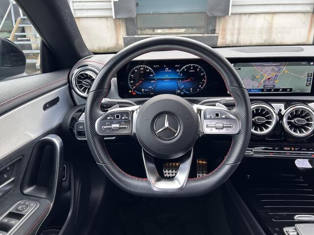 Mercedes-Benz CLA-KLASSE 200 AMG Line | Achteruitrijcamera | Stoelverwarming | Cruise Control