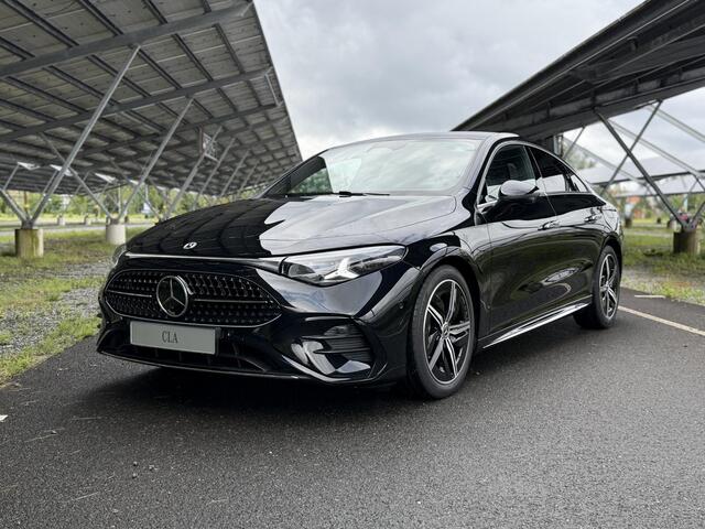 Mercedes-Benz CLA-KLASSE 180 Business Solution AMG | Panoramadak | Trekhaak | Memory | Multibeam LED | Massage | Sfeerverlichting | Parkeercamera |