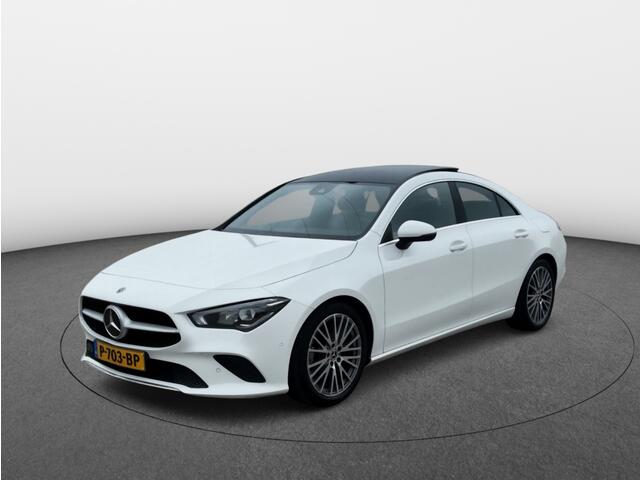 Mercedes-Benz CLA-KLASSE 180 Business Solution Luxury Aut | Panoramadak | Sfeerled