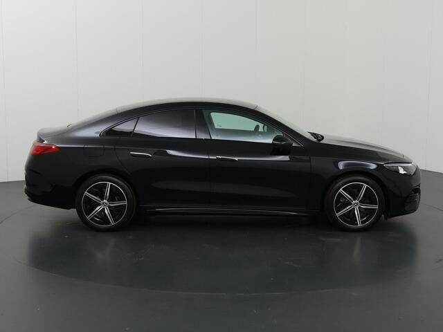 Mercedes-Benz CLA-KLASSE 250+ Launch Edition 85.5 kWh | AMG | Night | Panoramadak | Stoelverwarming | DISTRONIC | Achteruitrijcamera | Dodehoekassistent |