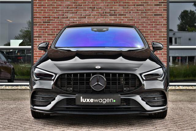 Mercedes-Benz CLA-KLASSE 220 AMG 45 Look Pano Night 19inch Sportuilaat