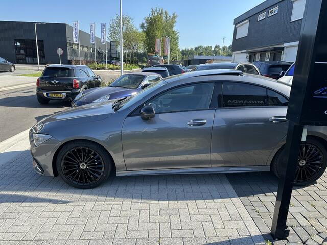Mercedes-Benz CLA-KLASSE 180 Star Edition AMG Line Plus