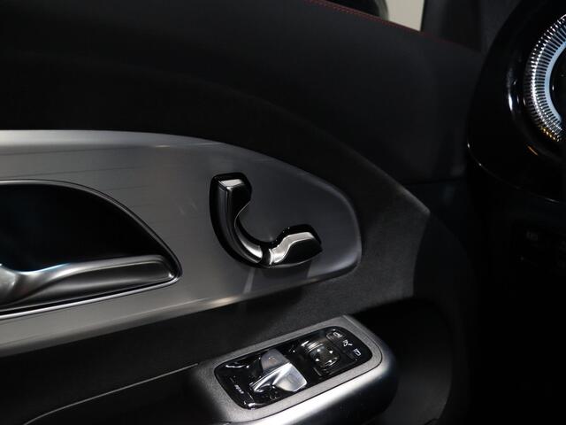 Mercedes-Benz CLA-KLASSE 250+ Launch Edition 85.5 kWh | Night | Panoramadak | DISTRONIC | Achteruitrijcamera | Dodehoekassistent |