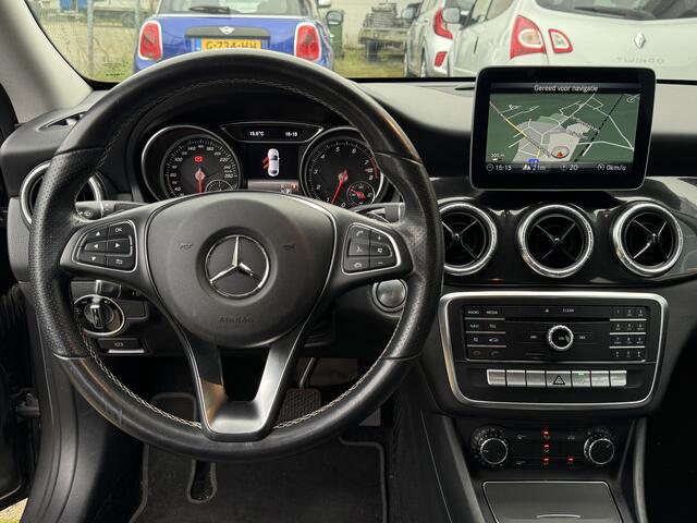 Mercedes-Benz CLA-KLASSE 180 AUT! 18" Lm! NAP! Camera! Nwe APK! VAKANTIEGELD WEKEN!