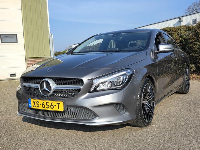 Mercedes-Benz CLA-KLASSE 180 AUT! 18" Lm! NAP! Camera! Nwe APK! VAKANTIEGELD WEKEN!