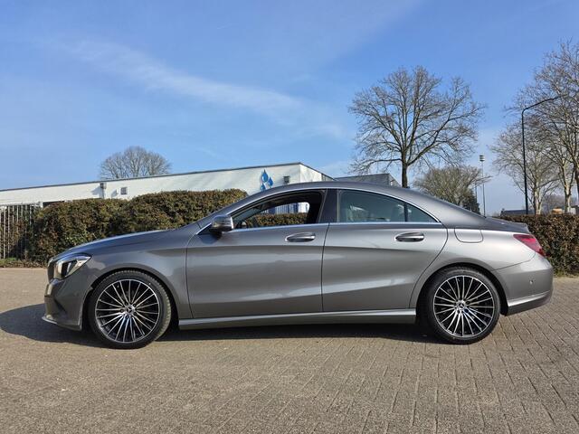 Mercedes-Benz CLA-KLASSE 180 AUT! 18" Lm! NAP! Camera! Nwe APK! VAKANTIEGELD WEKEN!