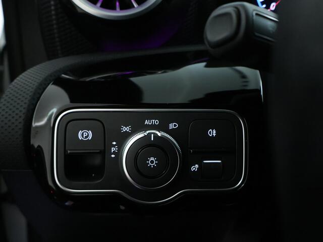 Mercedes-Benz CLA-KLASSE 250 e Plug-In Hybride Elektrische achterklep | Smartphone integratie | Keyless Go | Inclusief 24 maanden Mercedes-Benz Certified garantie voor Europa.