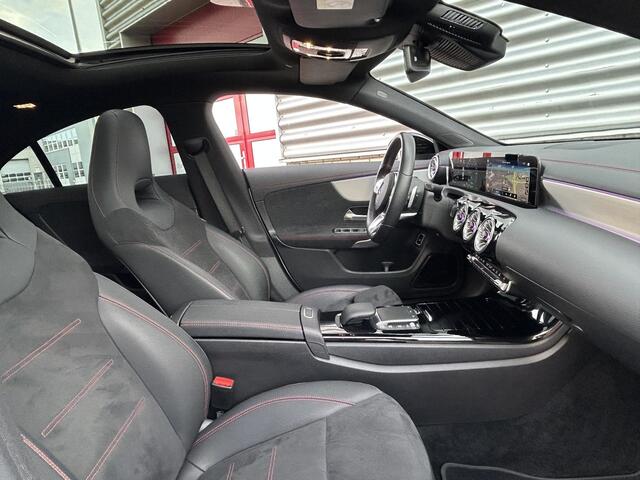 Mercedes-Benz CLA-KLASSE 250 e AMG | Rijassistentie+ | Head-Up Display | Panoramadak