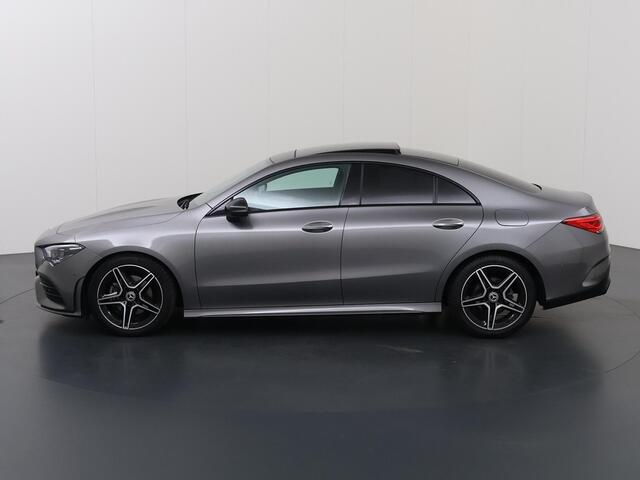 Mercedes-Benz CLA-KLASSE 180 Business Solution AMG | Night pakket | Panoramadak | Stoelverwarming | Burmester |