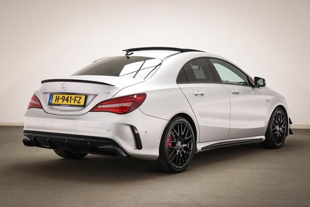 Mercedes-Benz CLA-KLASSE AMG 45 4MATIC Ambition | PANORAMADAK | SFEERVERLICHTING | RECARO | STOELVERWARMING | CAMERA | 19"