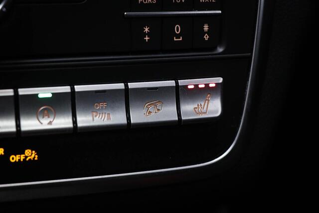 Mercedes-Benz CLA-KLASSE AMG 45 4MATIC Ambition | PANORAMADAK | SFEERVERLICHTING | RECARO | STOELVERWARMING | CAMERA | 19"