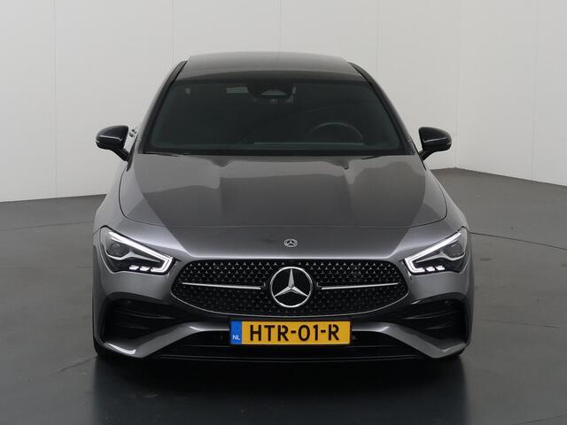 Mercedes-Benz CLA-KLASSE 180 Star Edition AMG Line | Panoramaschuifdak | Night | Achteruitrijcamera | Stoelverwarming voor