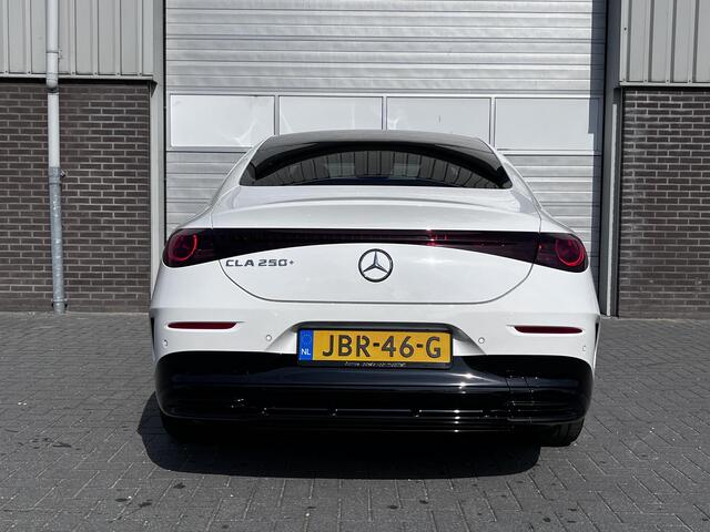 Mercedes-Benz CLA-KLASSE 250+ Launch Edition | AMG Line | Night Pakket | Panoramadak | MULTIBEAM LED Koplampen | DISTRONIC Afstandsassistent | Dodehoekassistent | Elektrisch Verstelbare Stoelen + Memory | Stoelverwarming | Sfeerverlichting