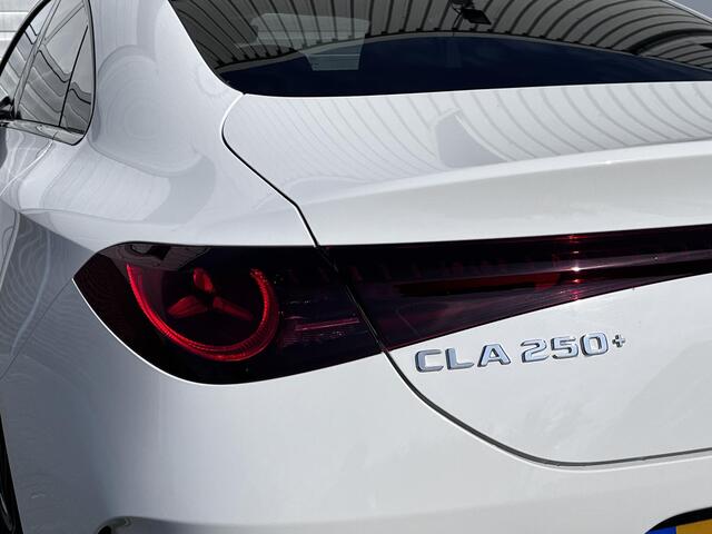 Mercedes-Benz CLA-KLASSE 250+ Launch Edition | AMG Line | Night Pakket | Panoramadak | MULTIBEAM LED Koplampen | DISTRONIC Afstandsassistent | Dodehoekassistent | Elektrisch Verstelbare Stoelen + Memory | Stoelverwarming | Sfeerverlichting